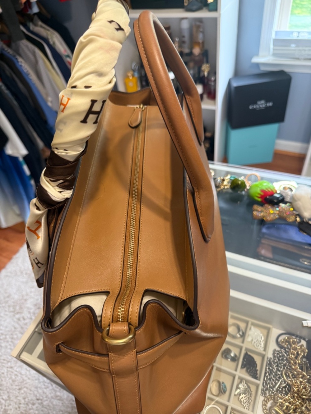 Coach Empire 48- Honey Brown - Picture 6 of 6